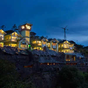 4* Resort Foggy Knolls